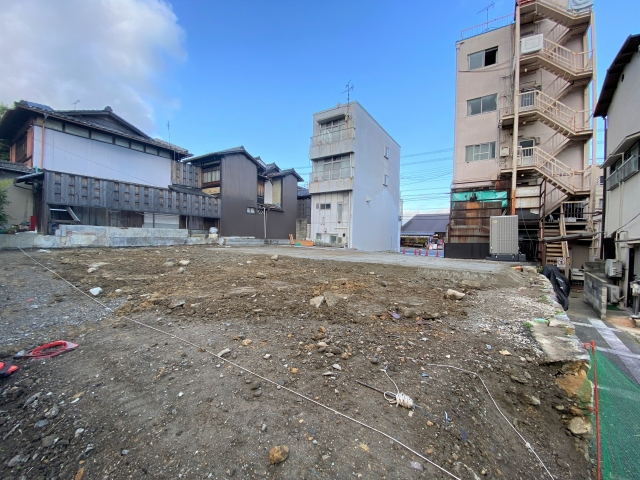 売れない土地を処分できる法律はある？相続土地国庫帰属制度とは